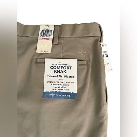 Dockers khaki relaxed fit pleated permanent crease comfort waistband NWT W40/L30 - Picture 4 of 6